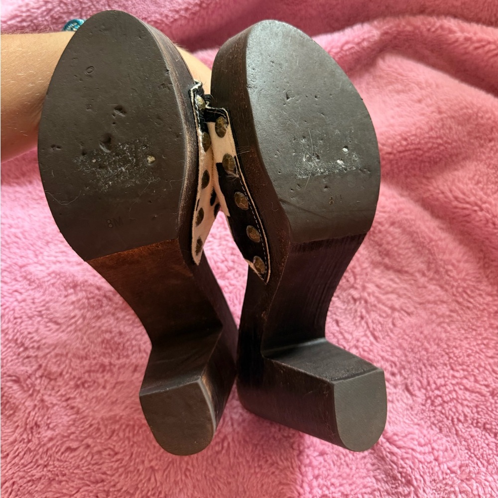 JEFFREY CAMPBELL CALF HAIR WOOD COW PRINT CLOGS SIZE 8 REVOLVE - Picture 8 of 10